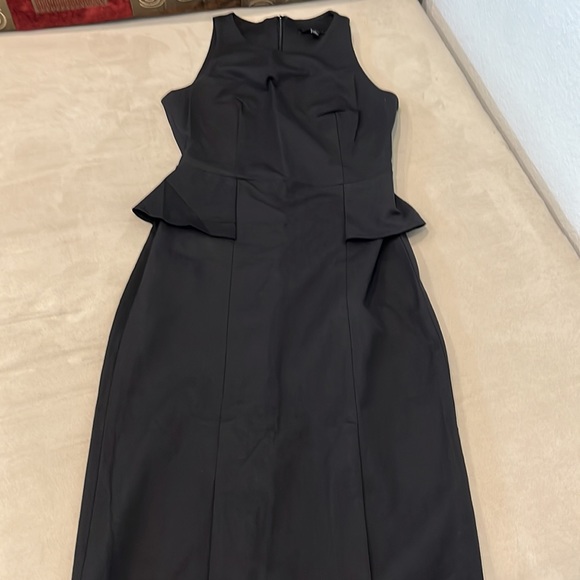 Banana Republic Sleeveless Peplum Dress Size 0 - Picture 2 of 9